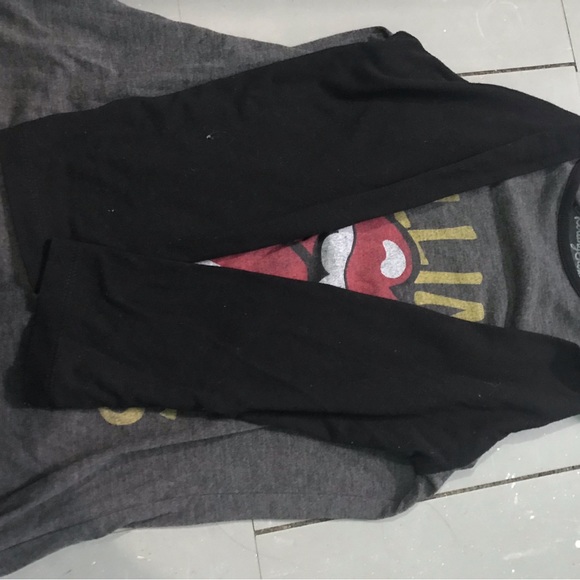 Dark grey yellow lettering “The Rolling Stones “ size woman’s Xs s/p - Picture 1 of 2